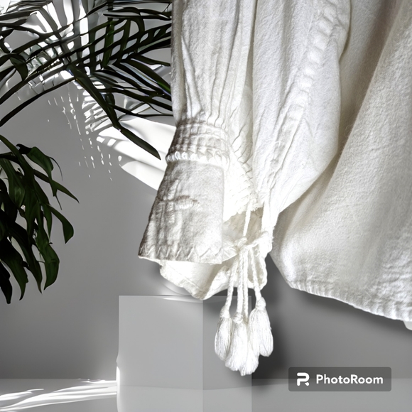 NWOT White Embroided Boho Tassle Mid Sleeve Top (Large) - Picture 4 of 8